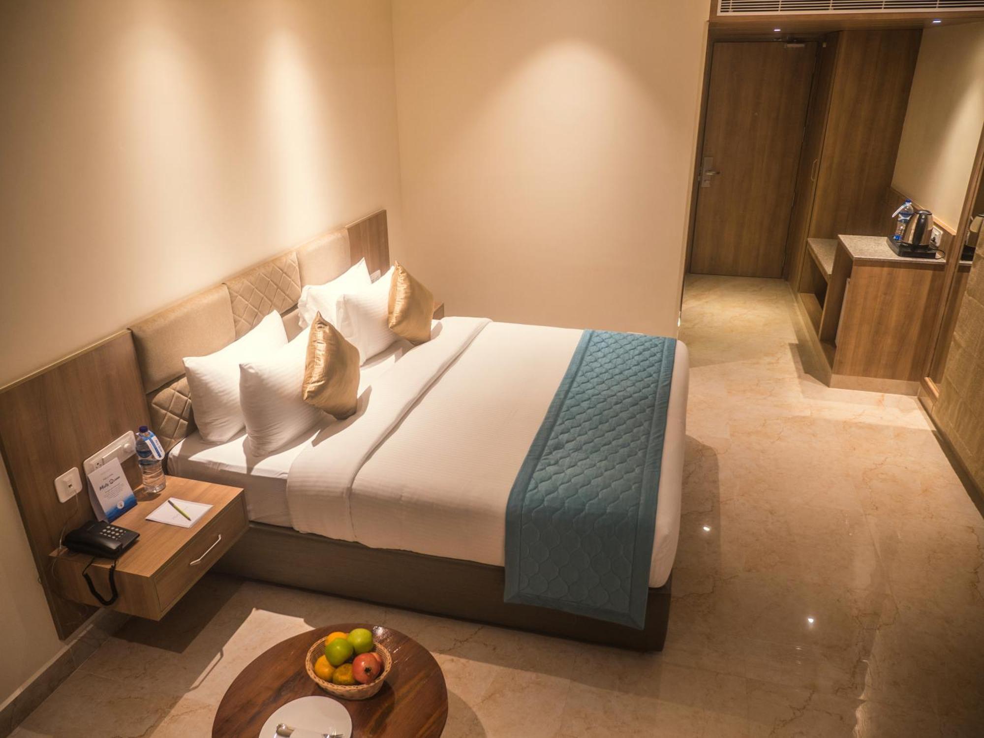 Misty Ocean - A Bergamont Group Of Hotel Kuilapalayam Esterno foto