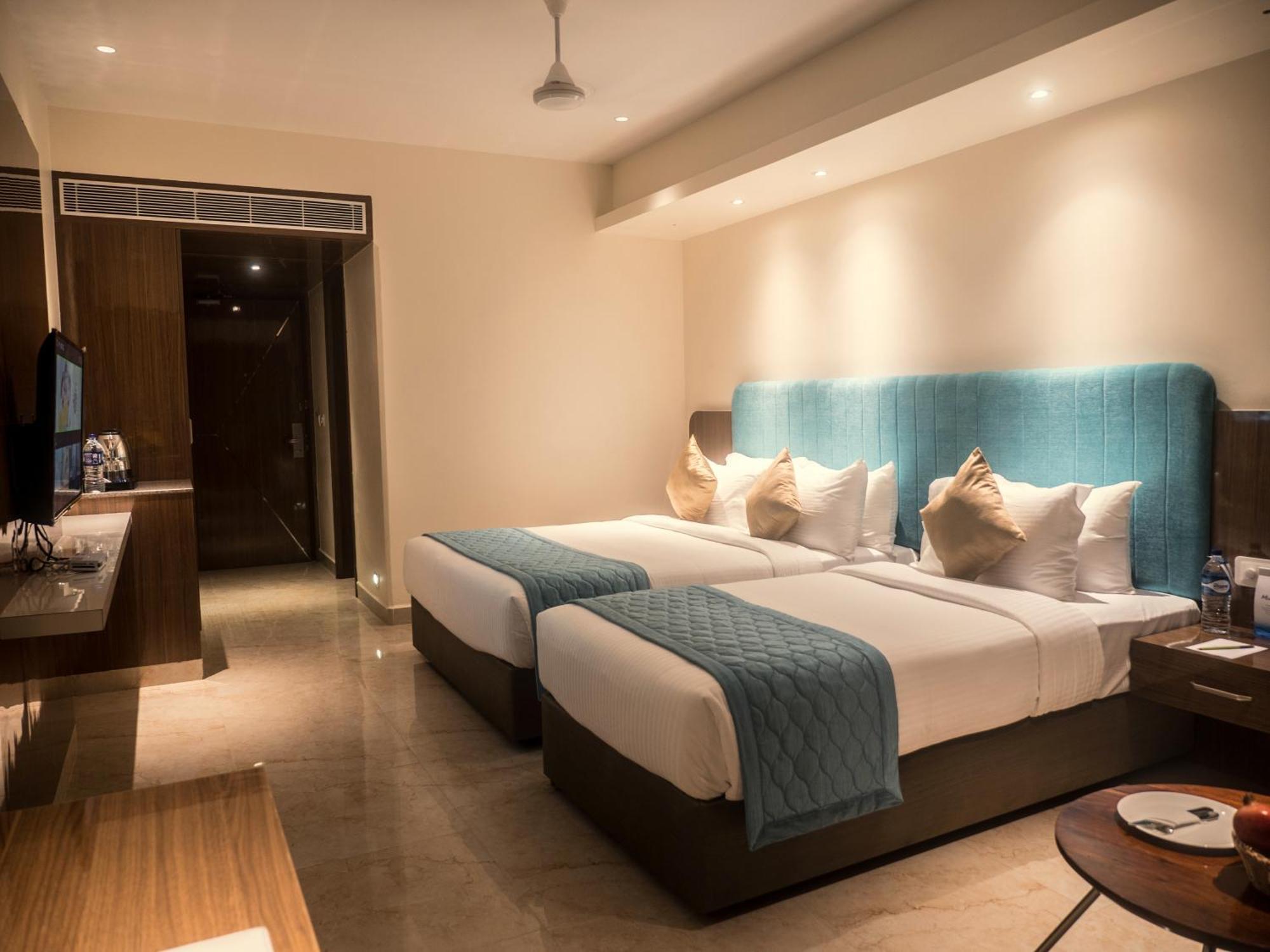 Misty Ocean - A Bergamont Group Of Hotel Kuilapalayam Esterno foto