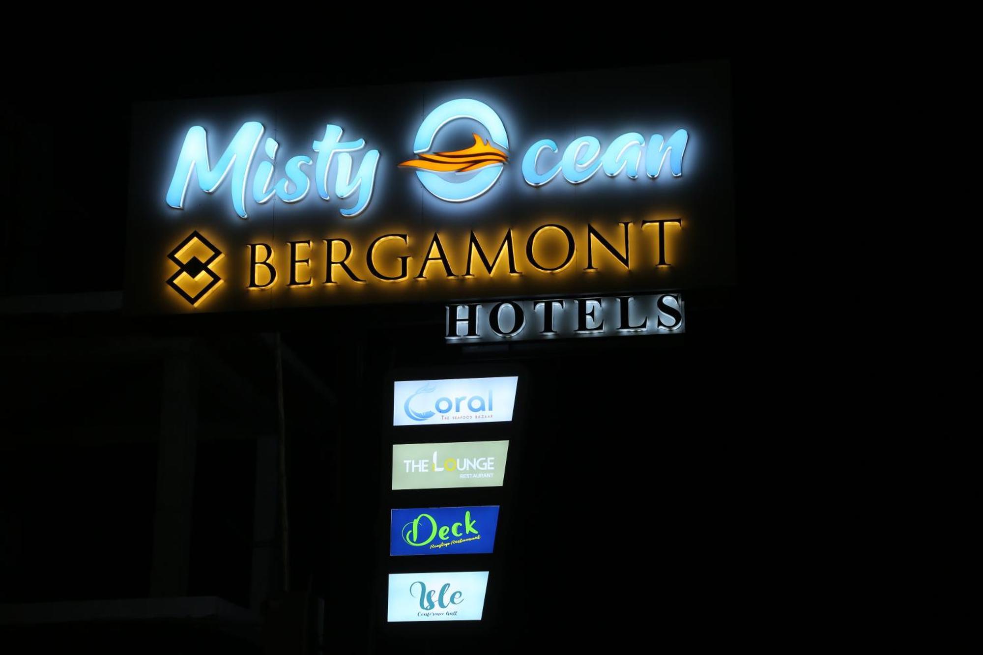 Misty Ocean - A Bergamont Group Of Hotel Kuilapalayam Esterno foto