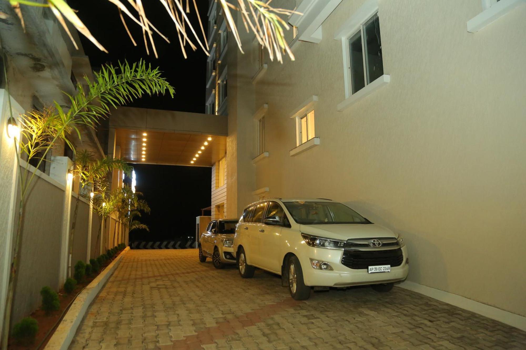 Misty Ocean - A Bergamont Group Of Hotel Kuilapalayam Esterno foto