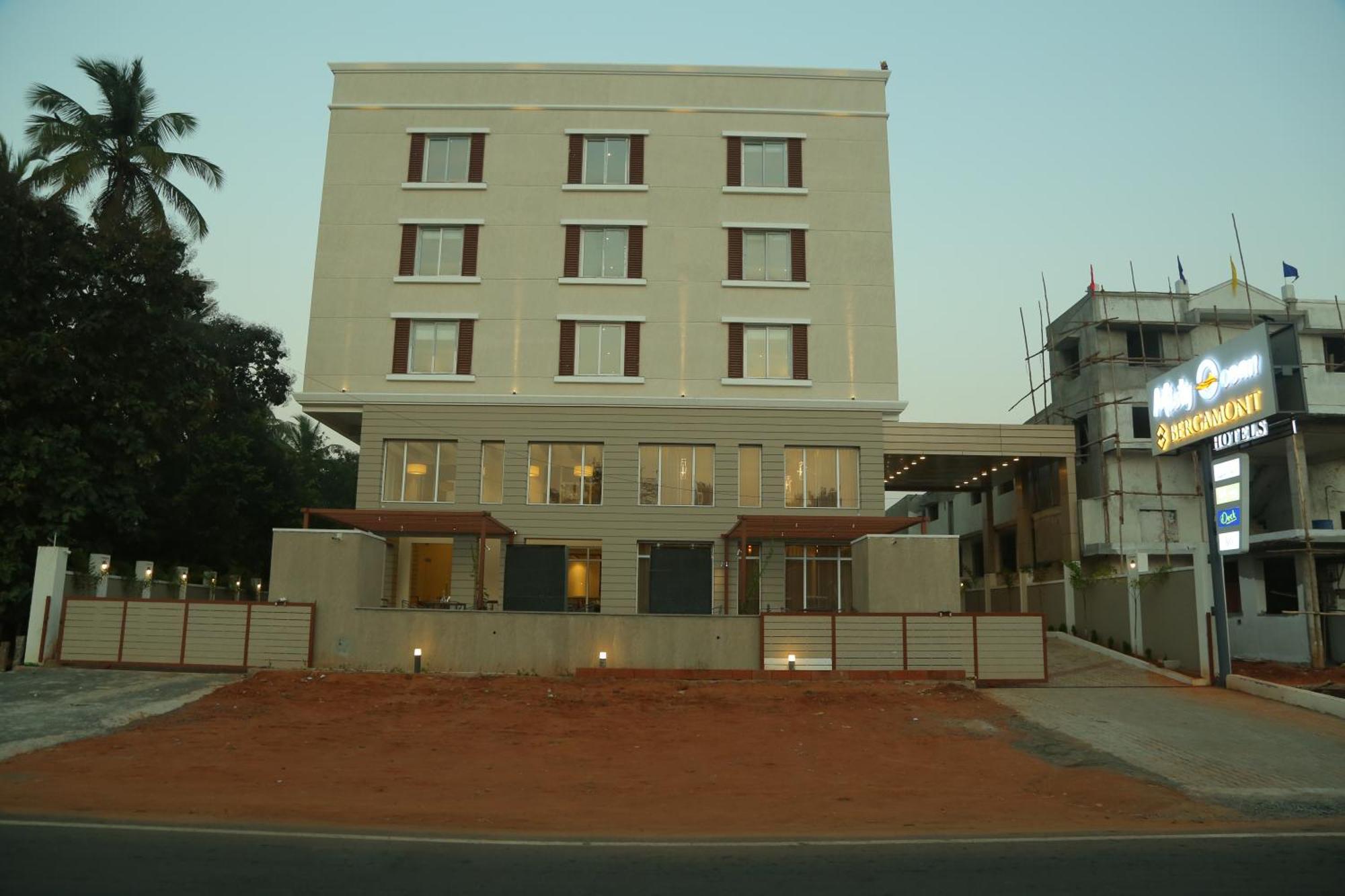 Misty Ocean - A Bergamont Group Of Hotel Kuilapalayam Esterno foto